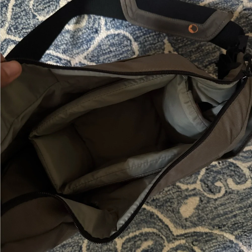 Lowepro passport camera sling bag